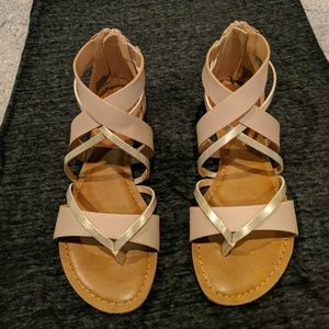 NWOT SO blush sandals